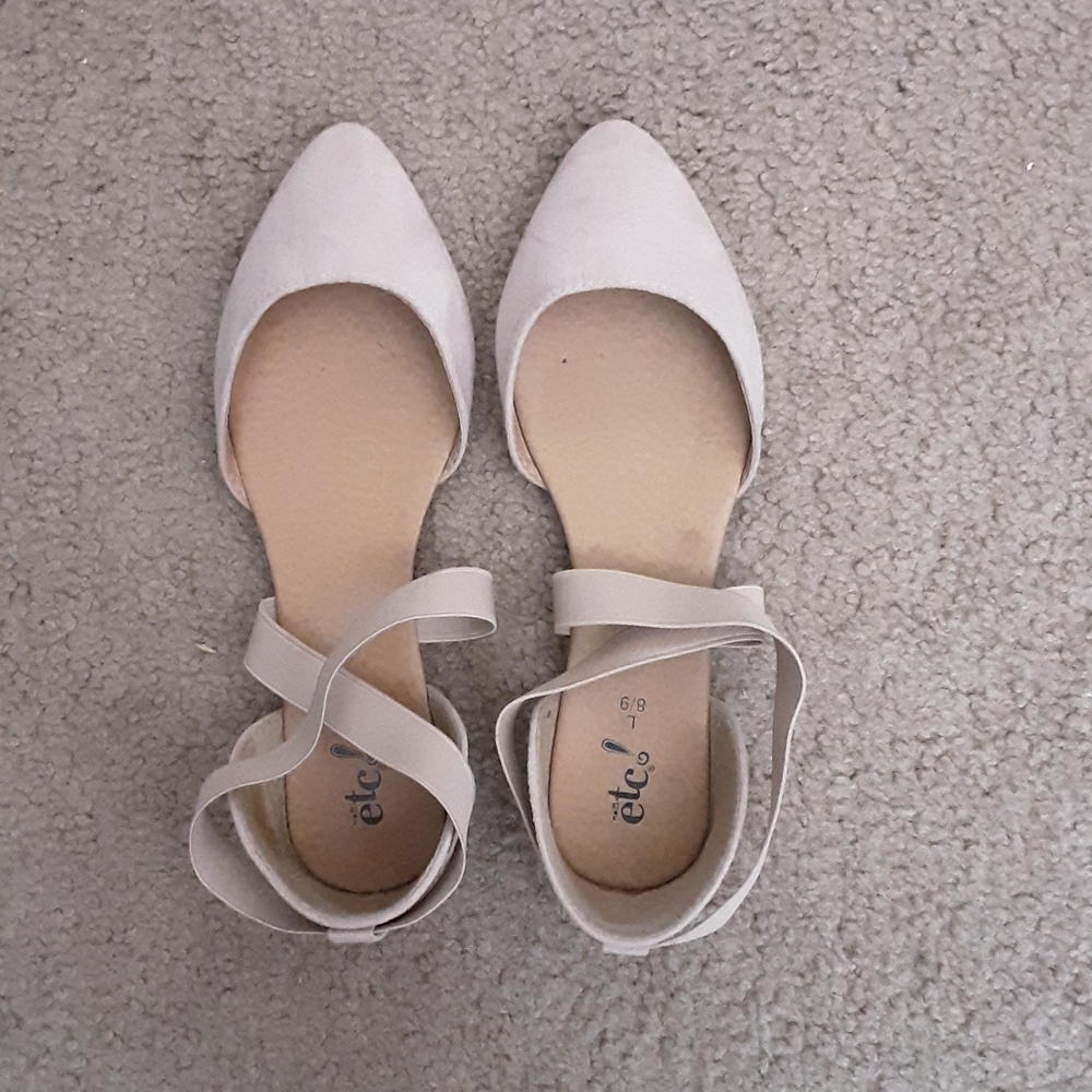 Pink dress shoes